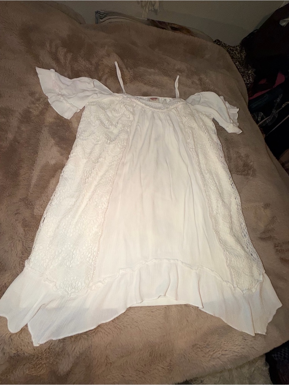 Mossimo Supply Co. Cream Off-Shoulder Drawstring Top